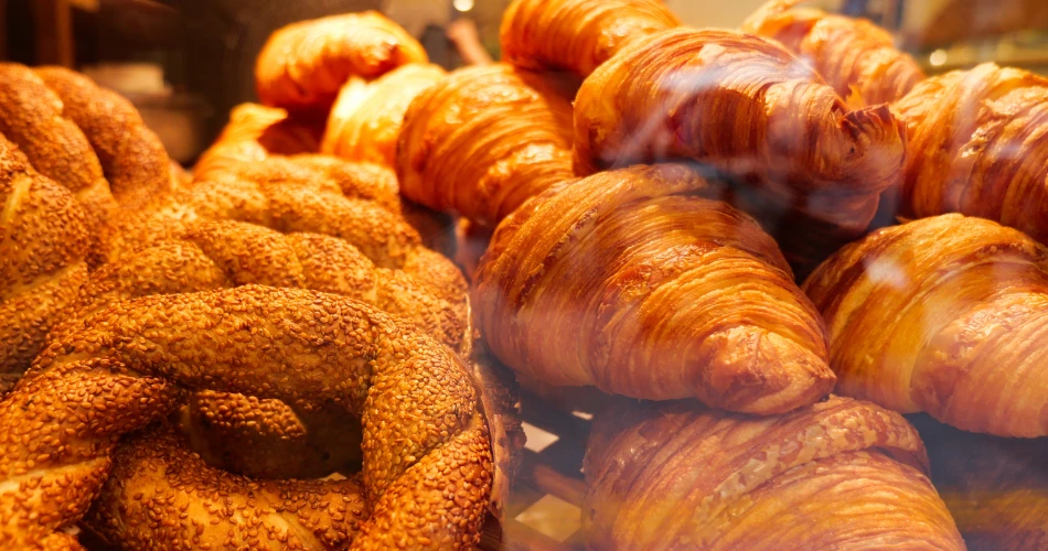 Top Coffee Shops & Breakfast Spots in Castaic